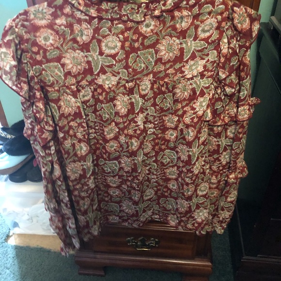 Wonderly Red Fashion Blouse Partial Button & Tie @ Neck NWT - Picture 3 of 6